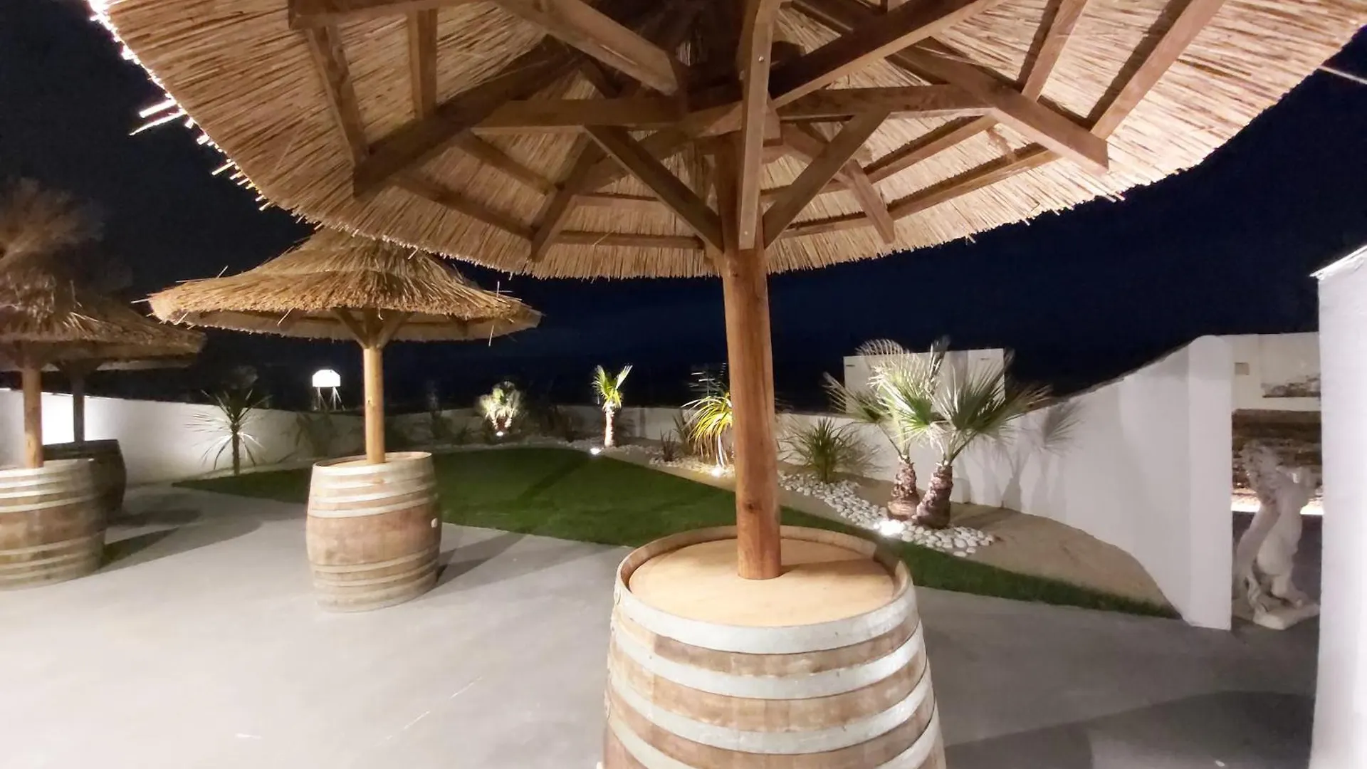 Hotel Mas des Lys Les Les Saintes-Maries-de-la-Mer France