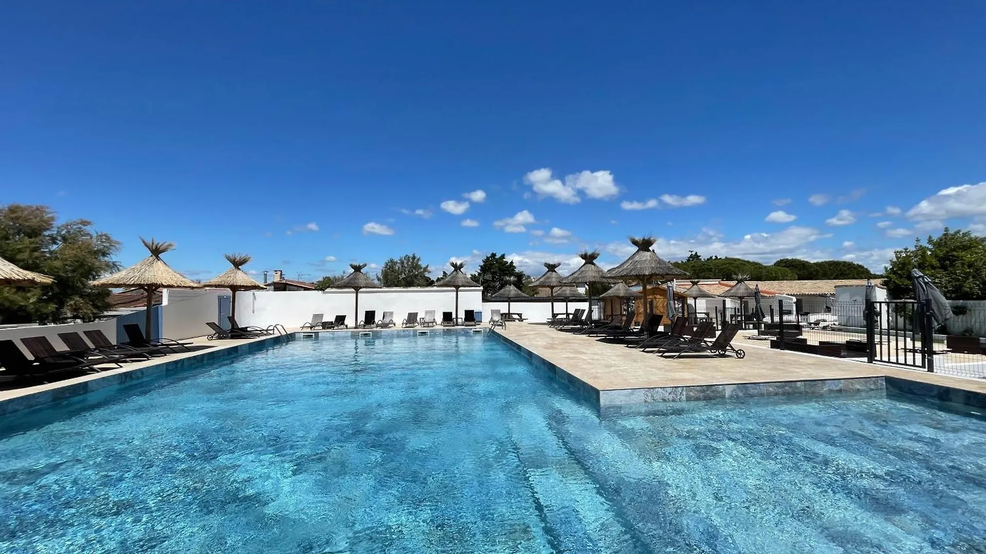 Hotel Mas Des Lys Saintes-Maries-de-La-Mer
