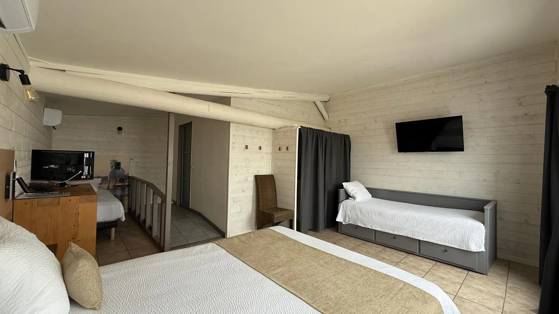 Hotel Mas Des Lys Saintes-Maries-de-La-Mer