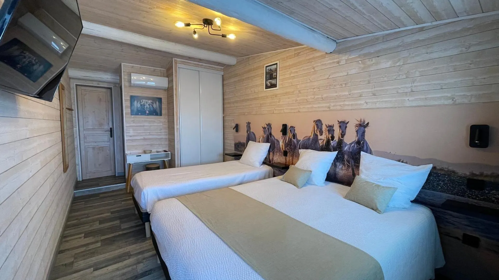 Hotel Mas Des Lys Saintes-Maries-de-La-Mer