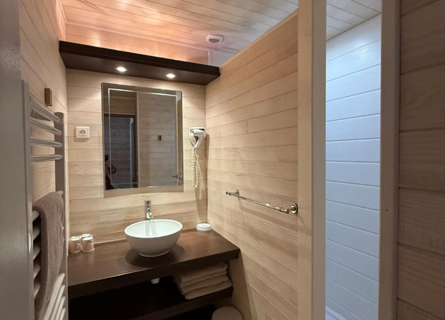 Hotel Mas Des Lys 생트마리들라메르