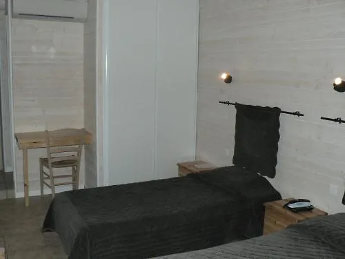 Hotel Mas Des Lys Saintes-Maries-de-la-Mer Francie