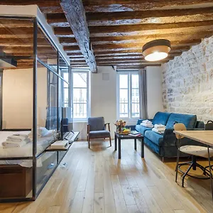  Appartement Cmg République / Montorgueil __ Nazareth D France