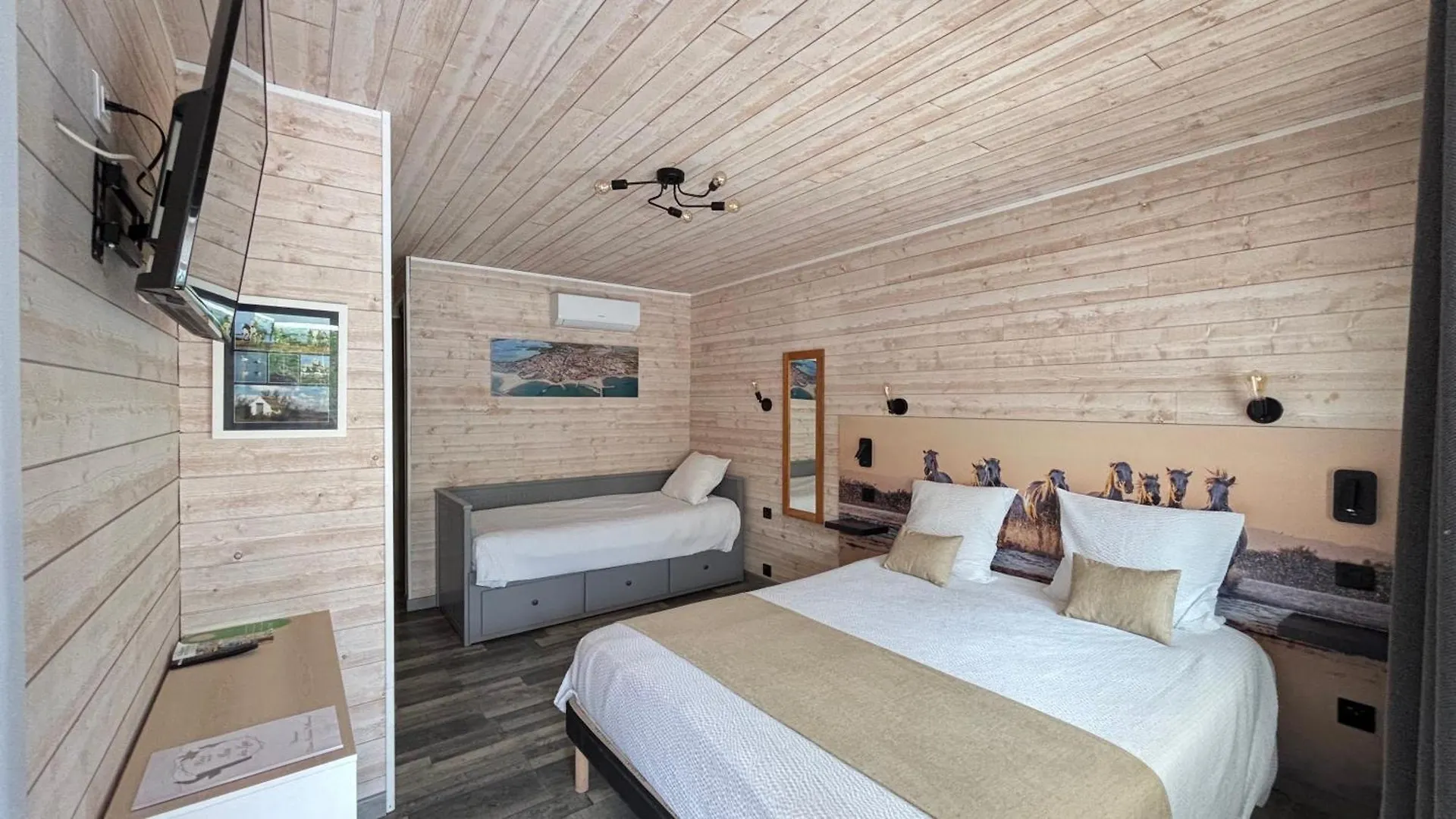 Hotel Mas Des Lys Saintes-Maries-de-la-Mer