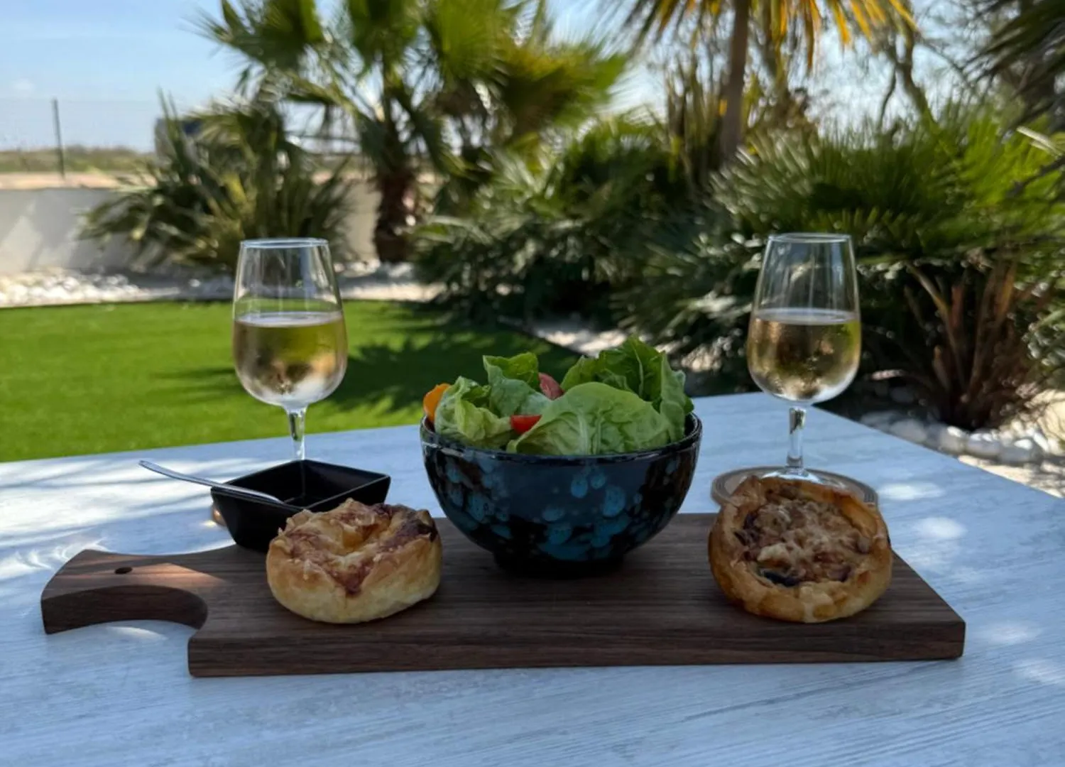Hotel Mas Des Lys Saintes-Maries-de-la-Mer 3*,